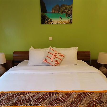 Yambi Guesthouse Kigali Exterior photo
