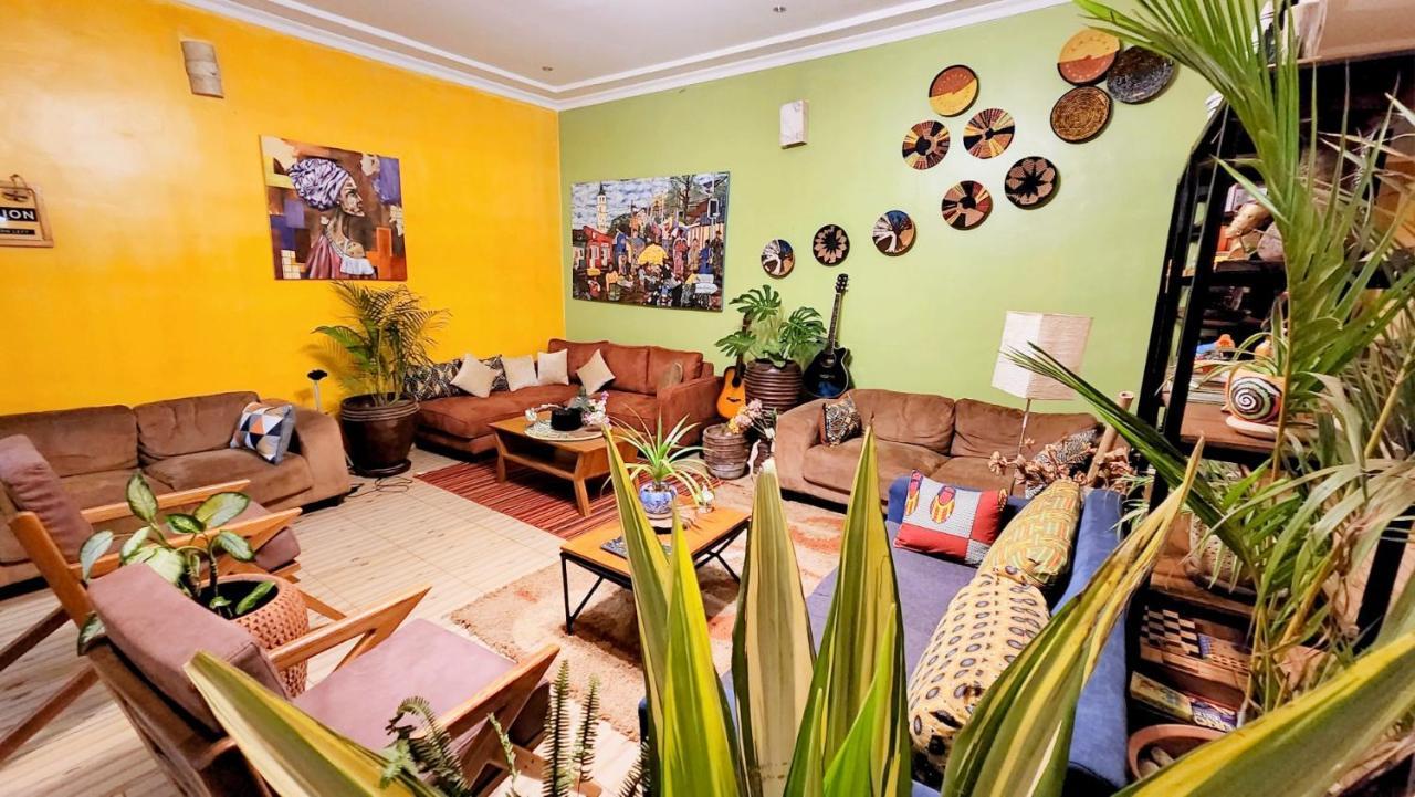 Yambi Guesthouse Kigali Exterior photo