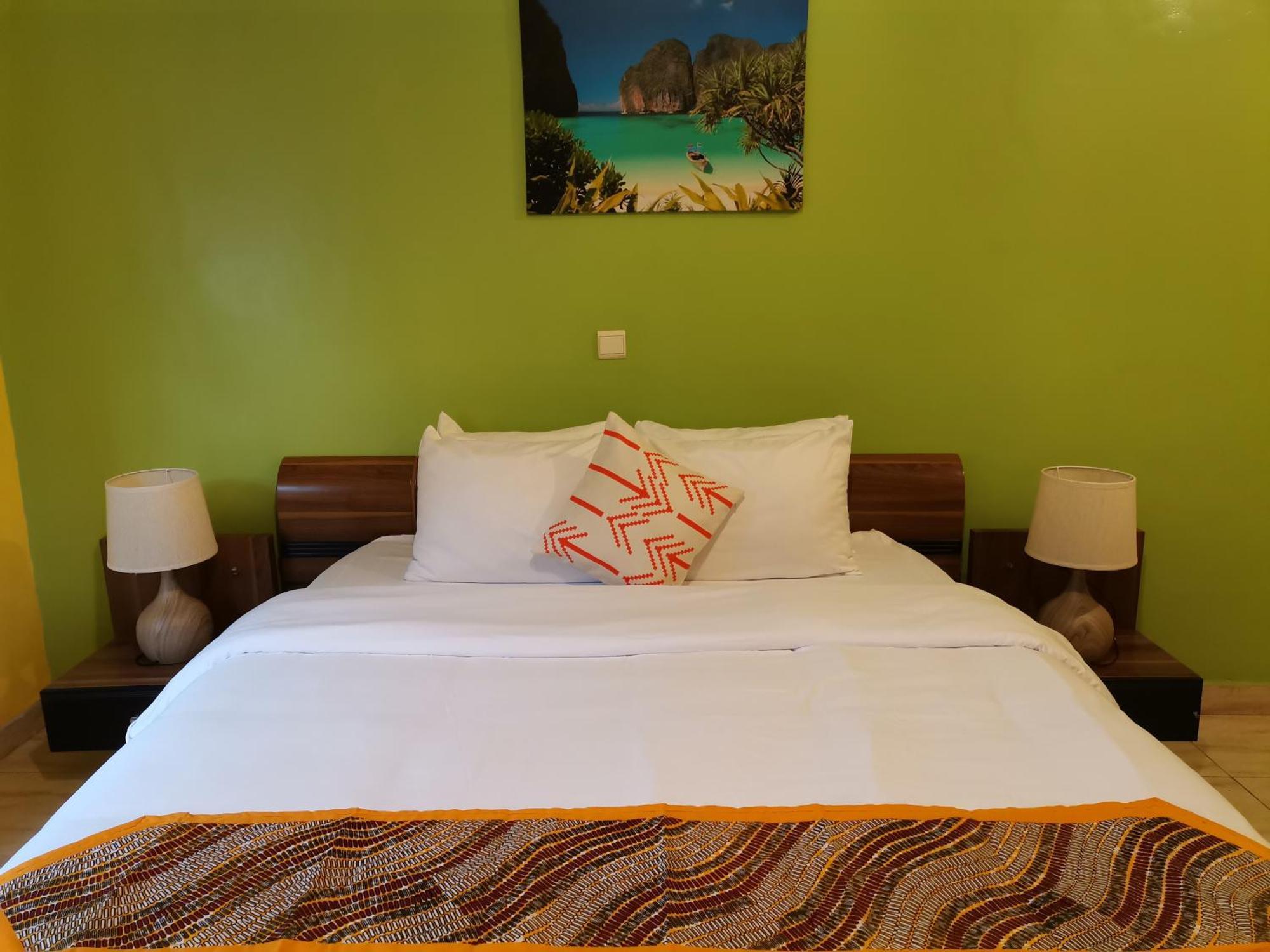 Yambi Guesthouse Kigali Exterior photo